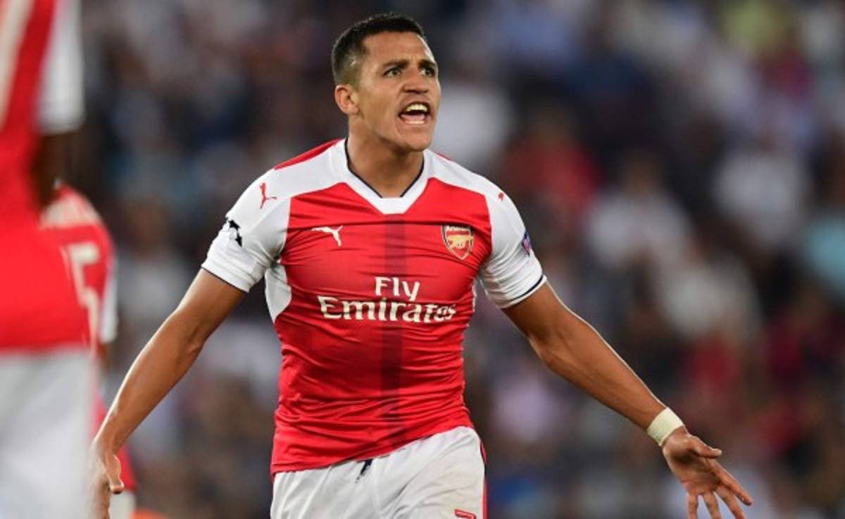 Alexis Sánchez da el empate al Arsenal y amarga el debut del PSG