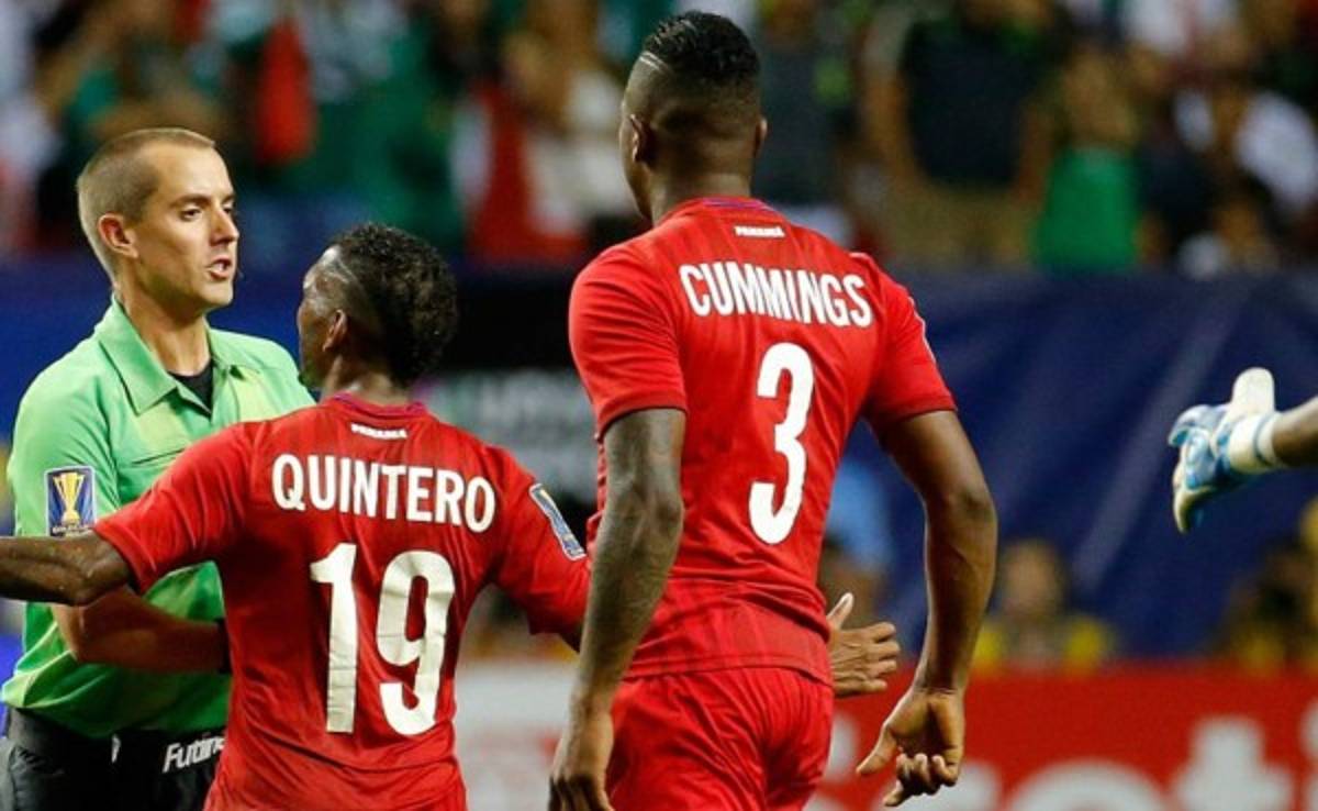 El árbitro Mark Geiger llegó al DF para pitar el México-Honduras