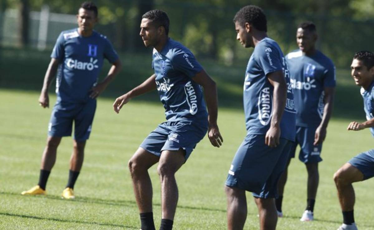 Afición hondureña prefiere una dupla Rubilio Castillo-Eddie Hernández