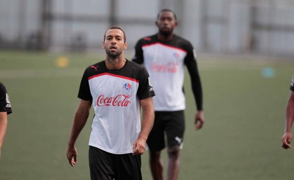 Arnold Peralta no viaja a Cortés y se pierde el juego ante Platense