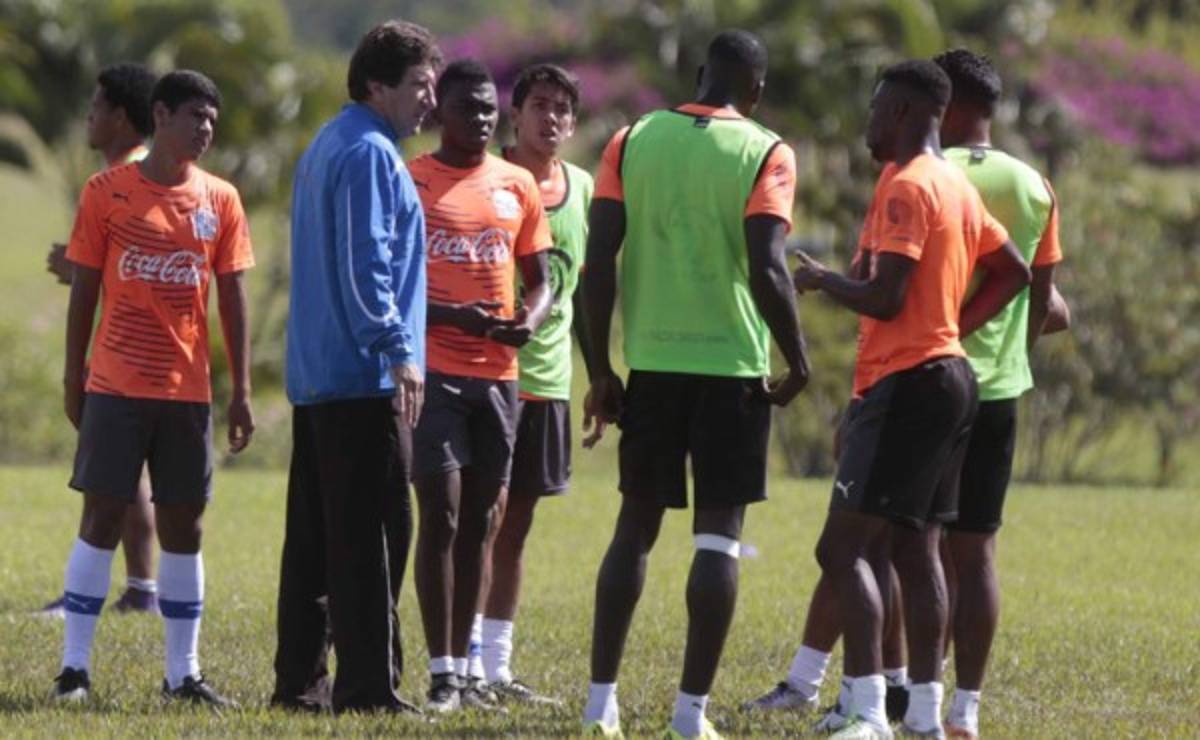 Nerlin Membreño: 'No nos podemos poner de parámetro ganar un clásico'