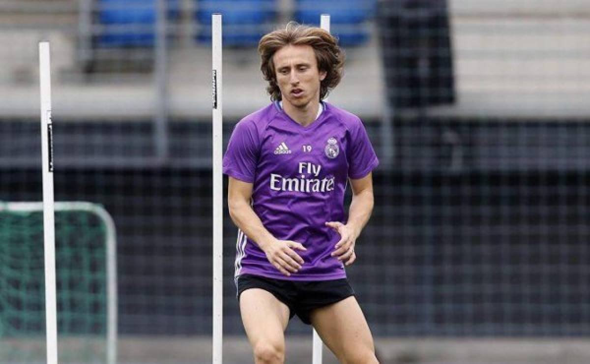 El brutal cambio físico de Modric con 35 años: El croata del Madrid publica dos fotos y soprende