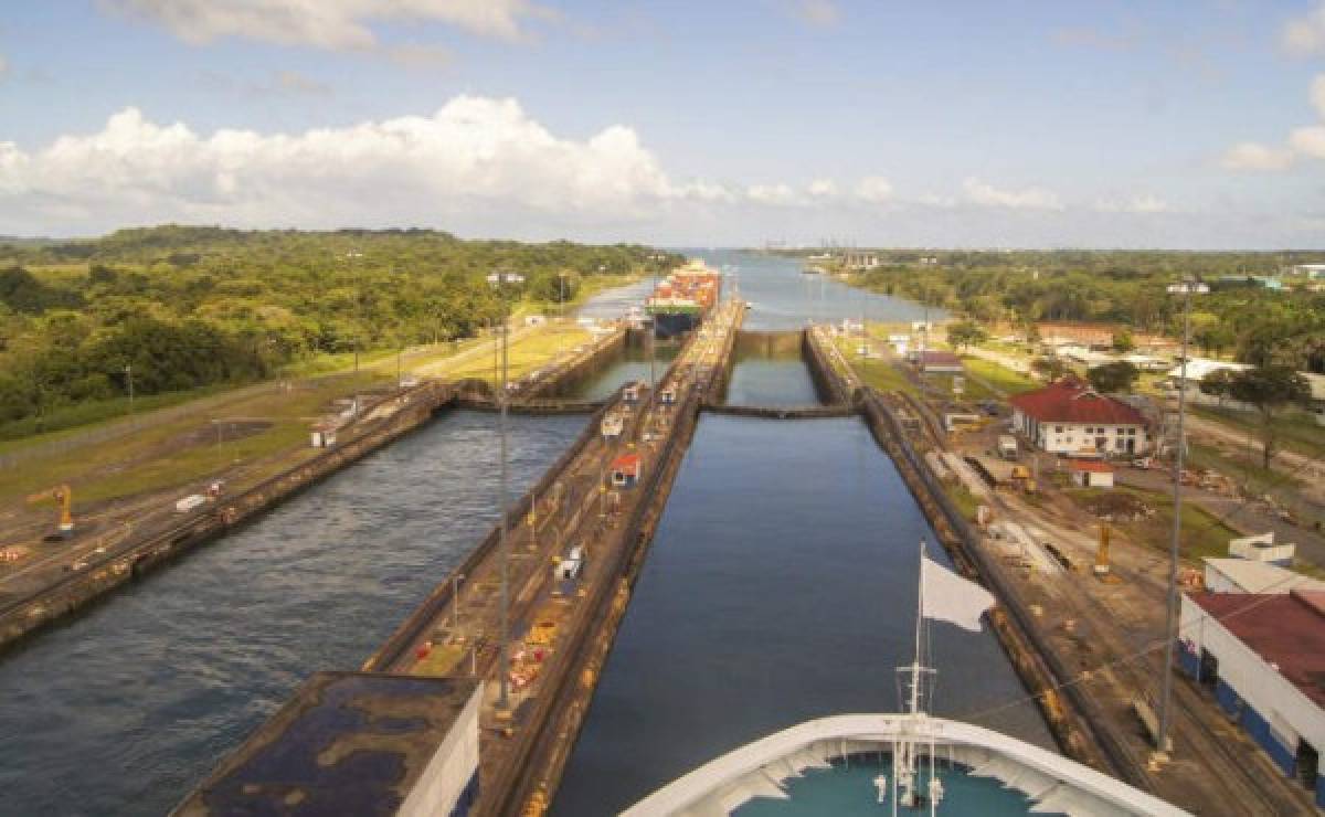 Panamá: El Canal está quedando sin agua y vuelven a la cuarentena por explosión de casos de COVID-19