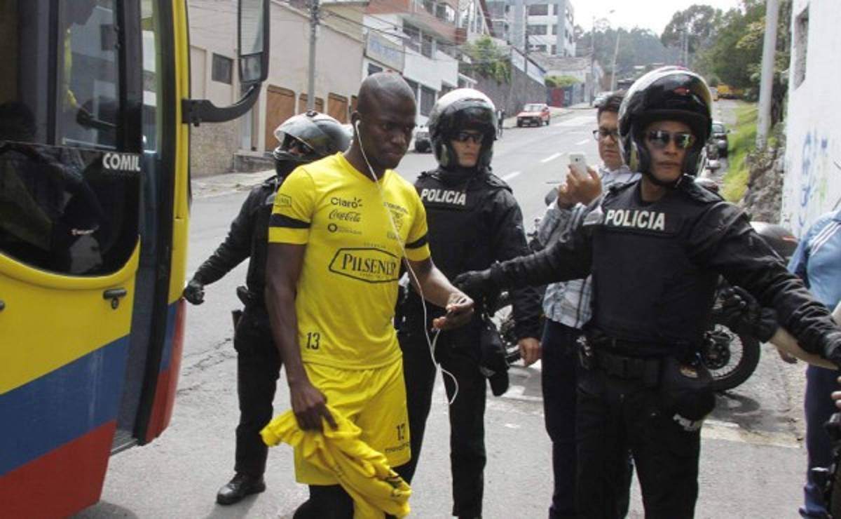 Futbolistas que han enfrentado demandas por no cumplir la manutención de sus hijos