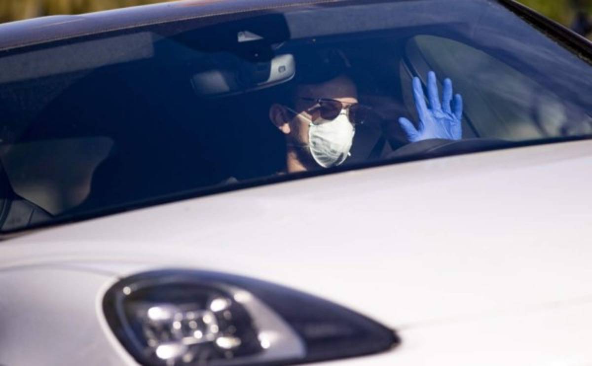 Autos sucios y nuevos 'looks': Así fue el regreso al trabajo de Messi y los futbolistas del Barcelona   