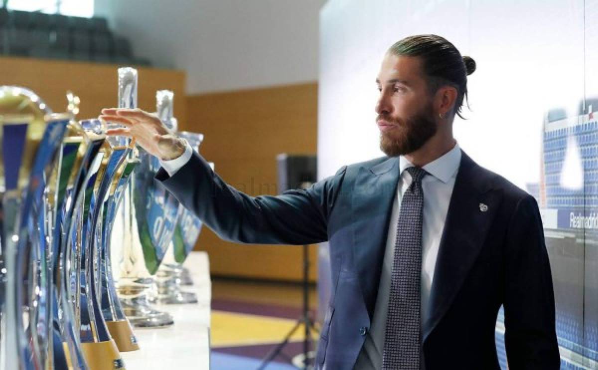 Tristeza y emoción: Con lágrimas incluidas, así fue el homenaje del Real Madrid a Sergio Ramos