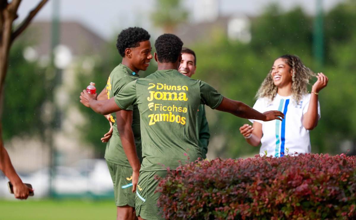 Keyrol bailó punta y la ausencia de un Olimpia: así fue el tercer entreno de Honduras