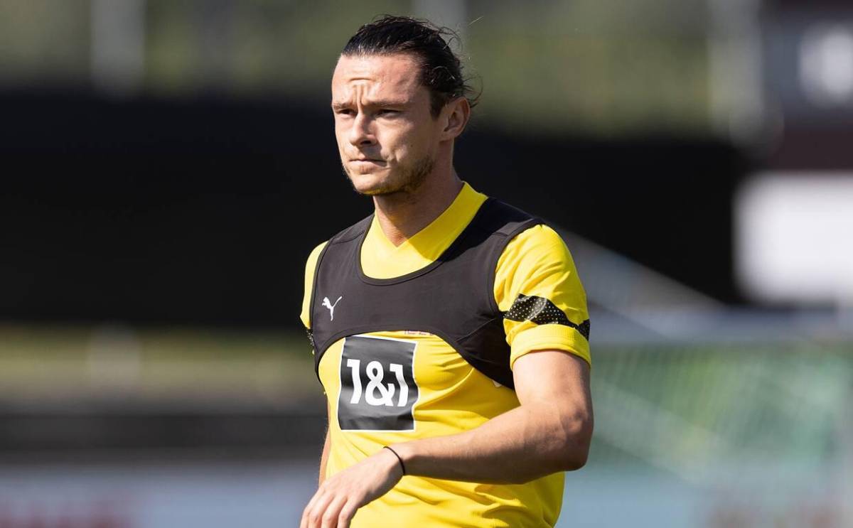 Se cerró el mercado de fichajes y ellos siguen sin equipo: ¡uno se marcha para Corea del Sur!