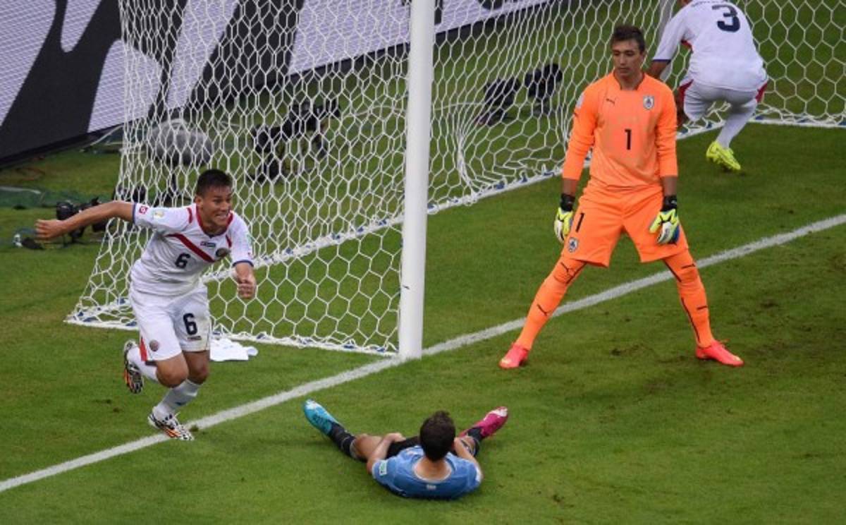 Los ticos celebran a lo grande su espectacular debut