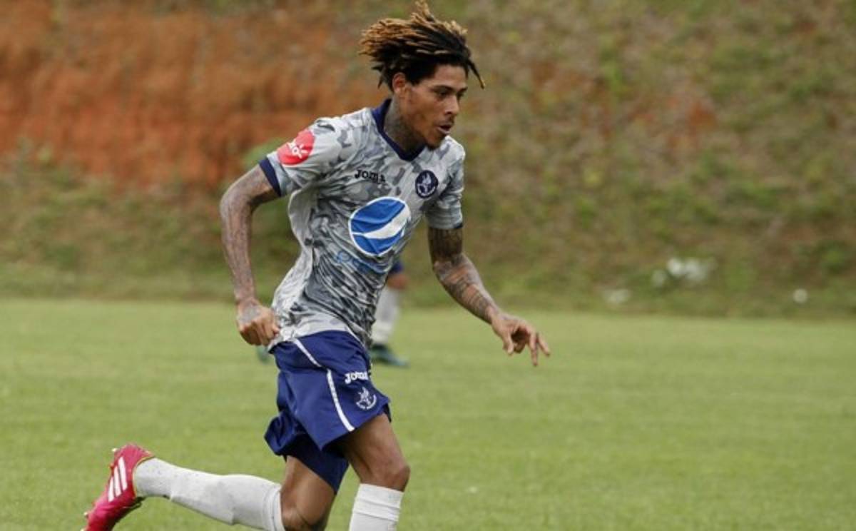 Futbolistas hondureños que ya merecen una oportunidad en el extranjero