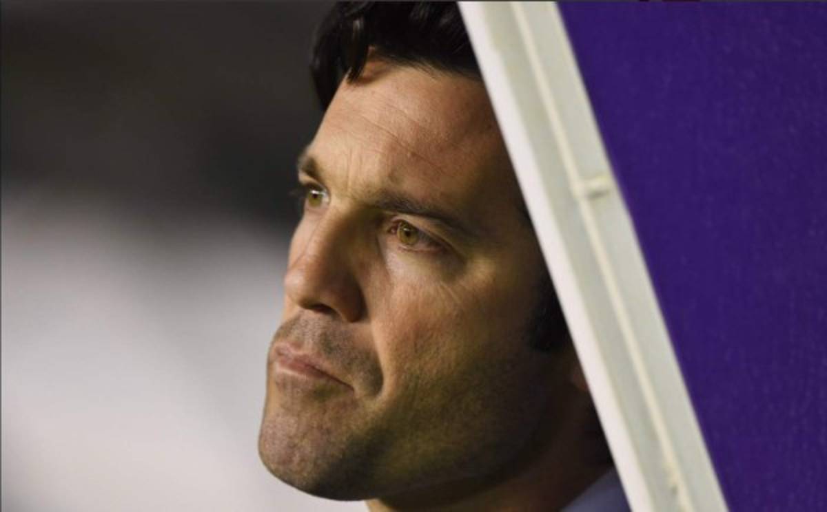 NO SE VIO EN TV: El bonito gesto de Benzema con Marcelo, la preocupación de Solari y el apagón en el estadio