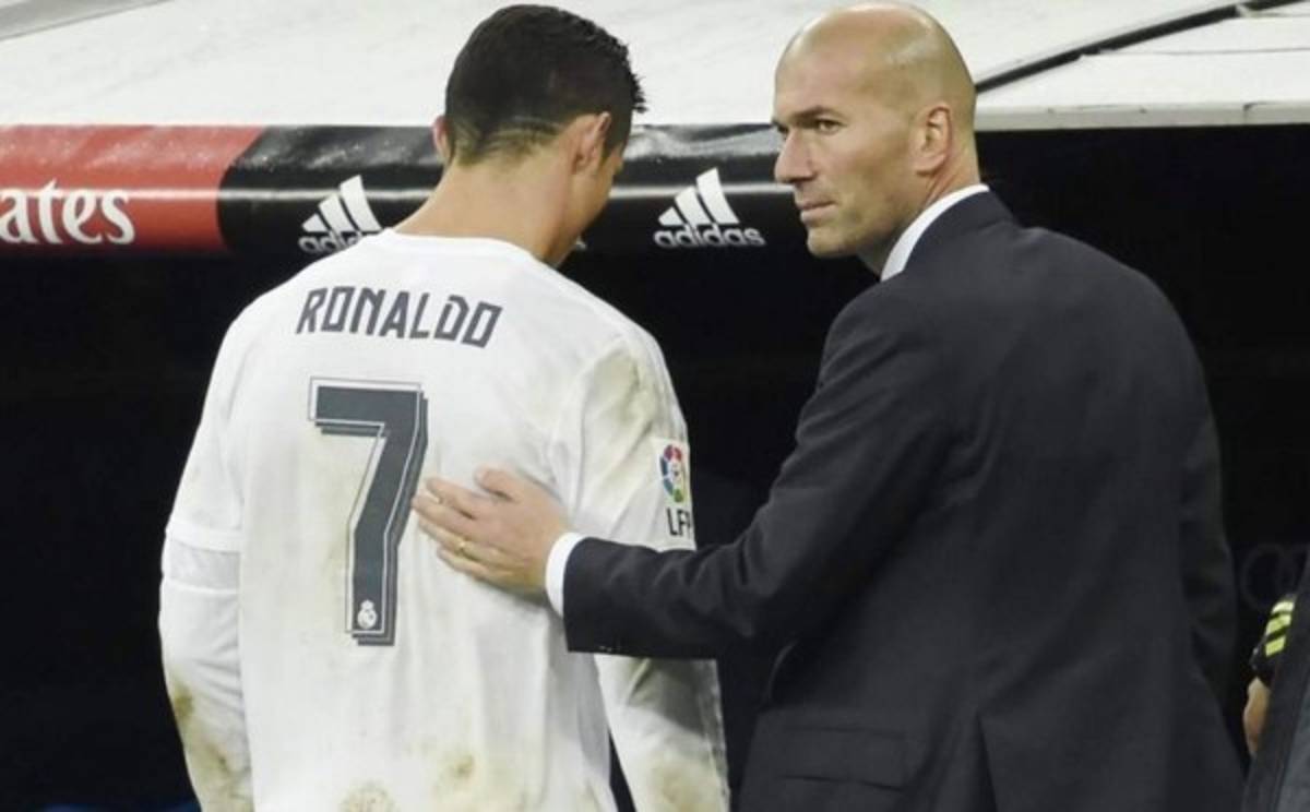 Zidane ya celebra la renovación de Cristiano Ronaldo con el Real Madrid