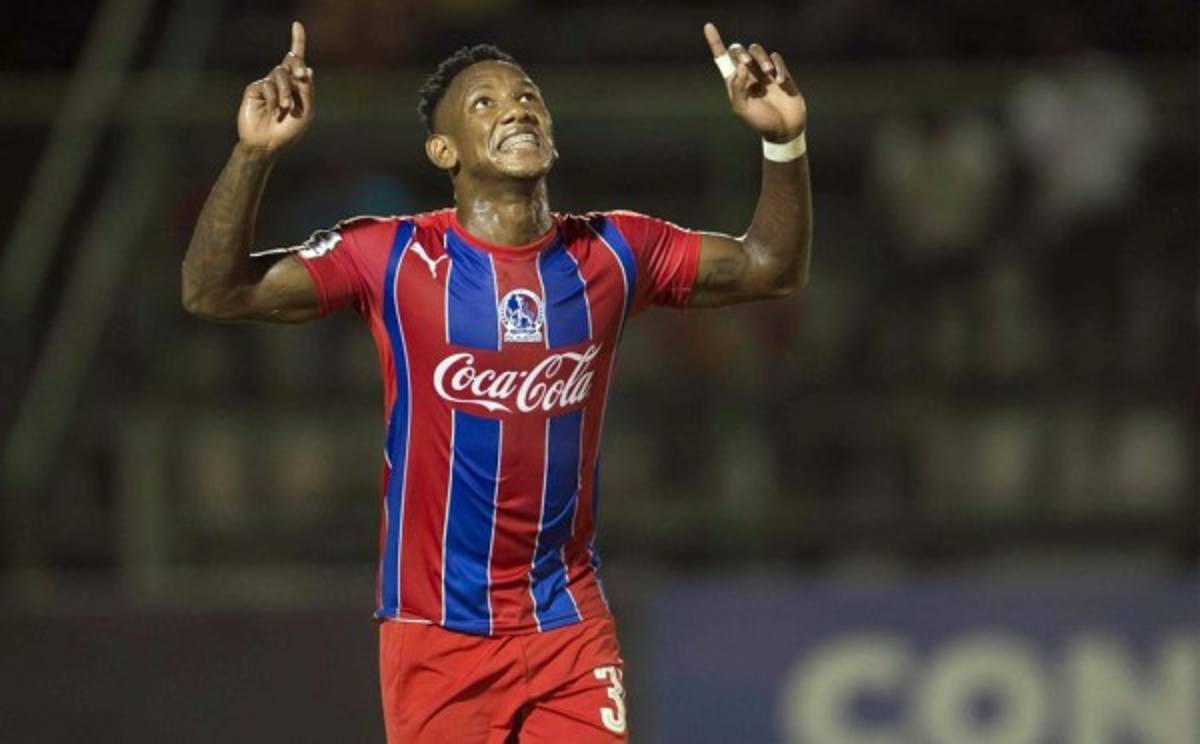 Futbolistas hondureños que ya merecen una oportunidad en el extranjero