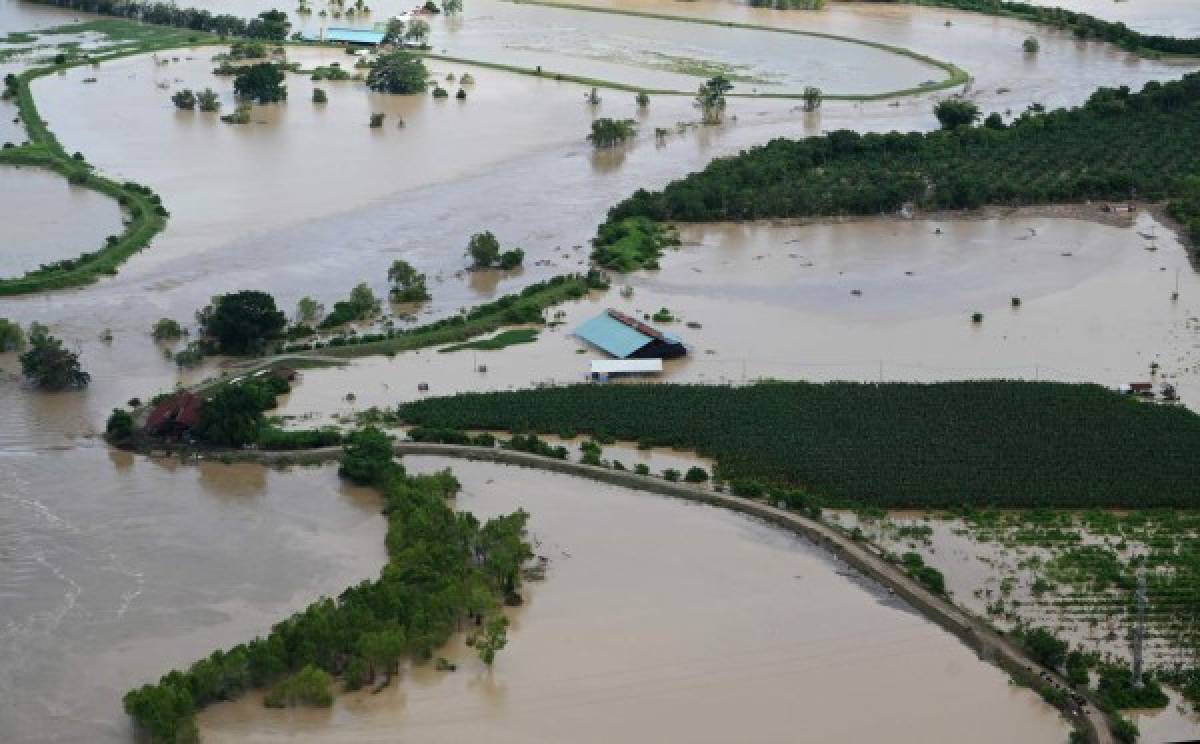 El Valle de Sula en Honduras, bajo el agua por Iota: Las apocalípticas fotografías aéreas