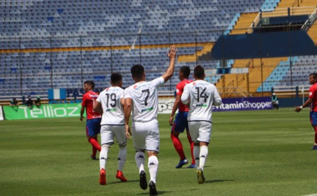 NO SE VIO: El show de la UltraFiel y el sufrimiento de Olimpia en Guatemala