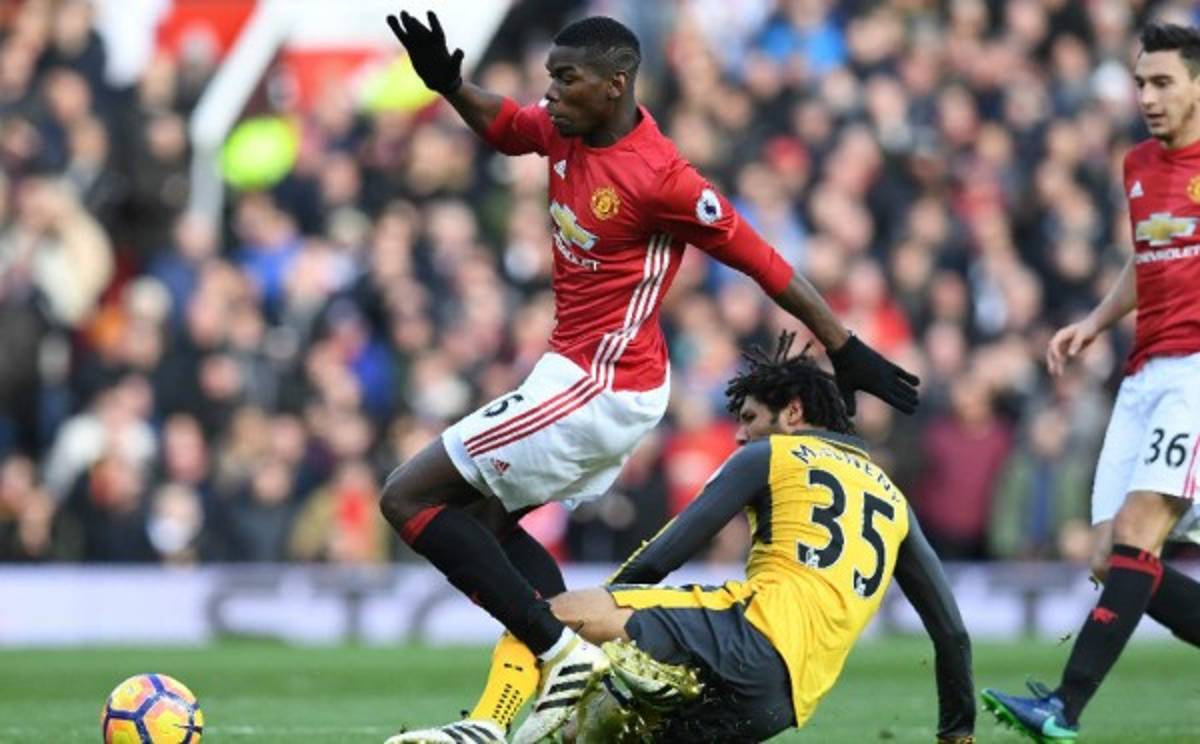 Empate milagroso del Arsenal en su visita al Manchester United