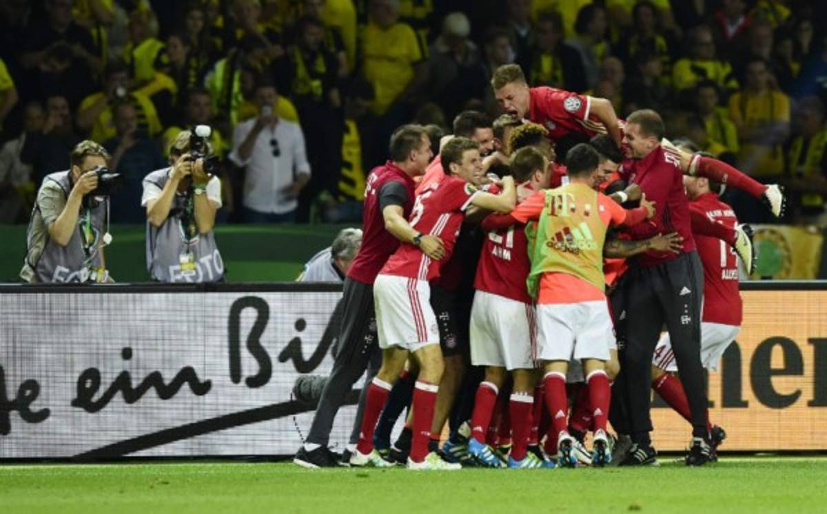 Guardiola se despide con doblete del Bayern Múnich