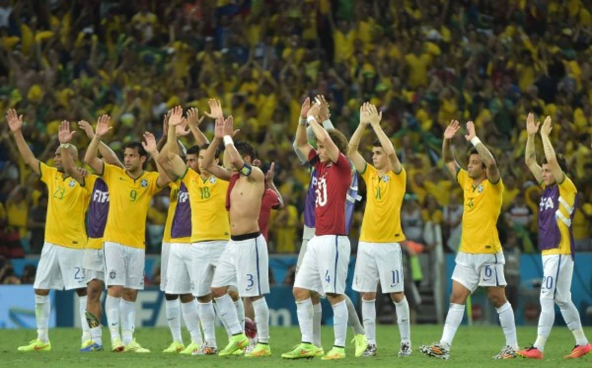 Brasil avanza a semifinales pidiendo la hora ante Colombia