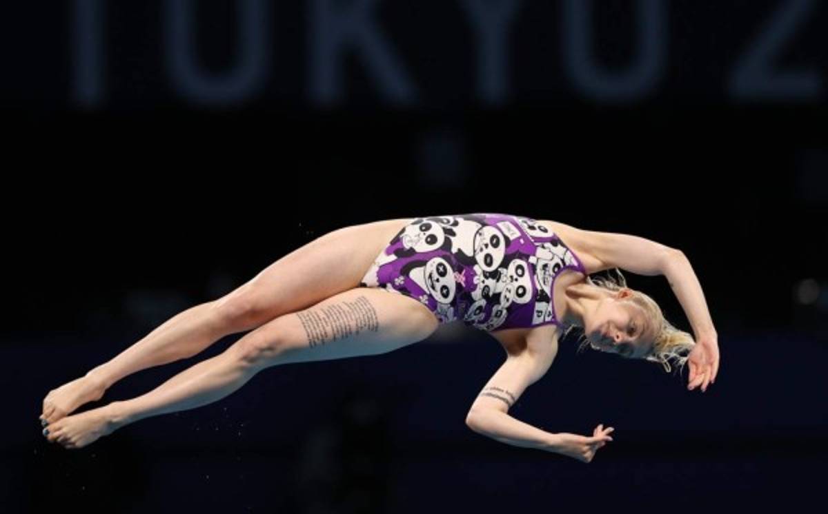 ¡Hizo el 'oso'! Sofiia Lyskun, la clavadista que se viralizo por su peculiar traje de baño en los JJOO de Tokio  