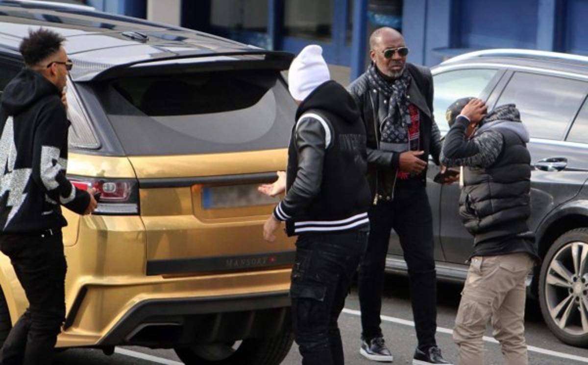 La colección de autos de Pierre-Emerick Aubameyang valorada en 26,600,000 millones de lempiras