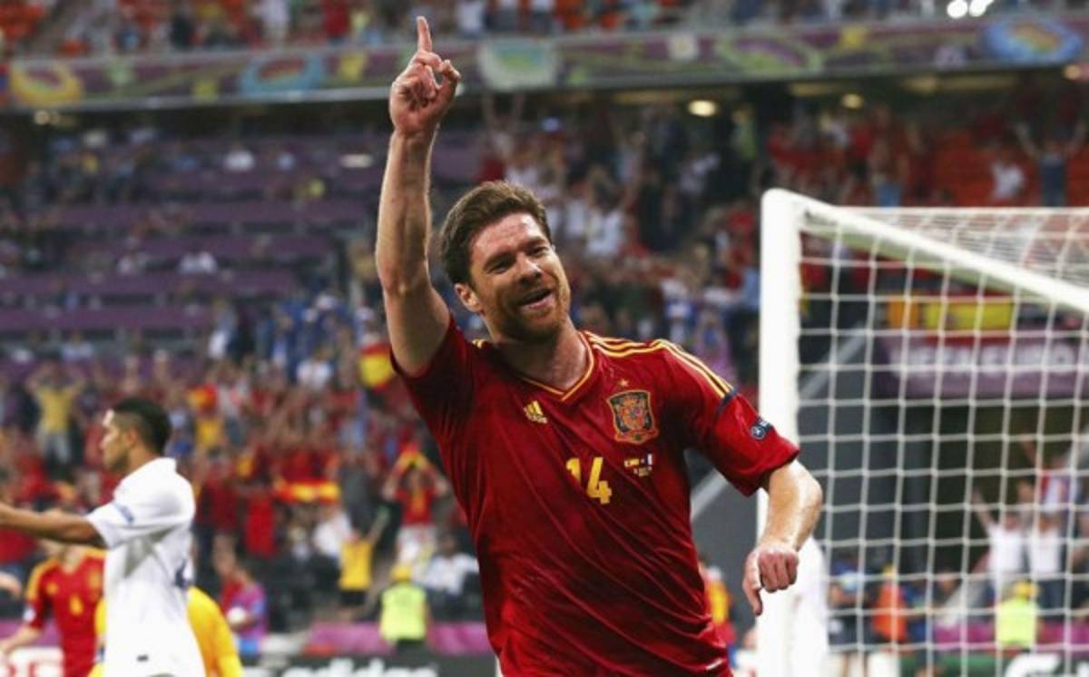 Xabi Alonso: 'Tenemos la presión de defender el título'