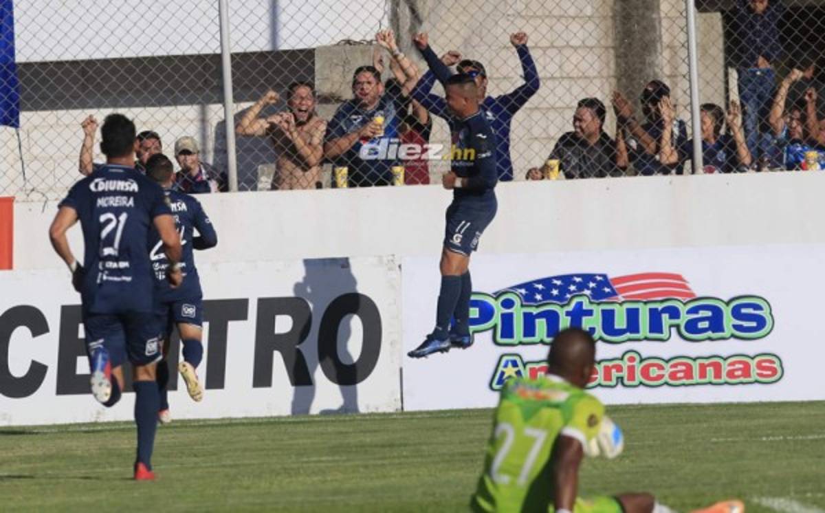 ¿Quién es la chica con la H en el pecho? El debut de Marcelo Canales y el radio de Diego