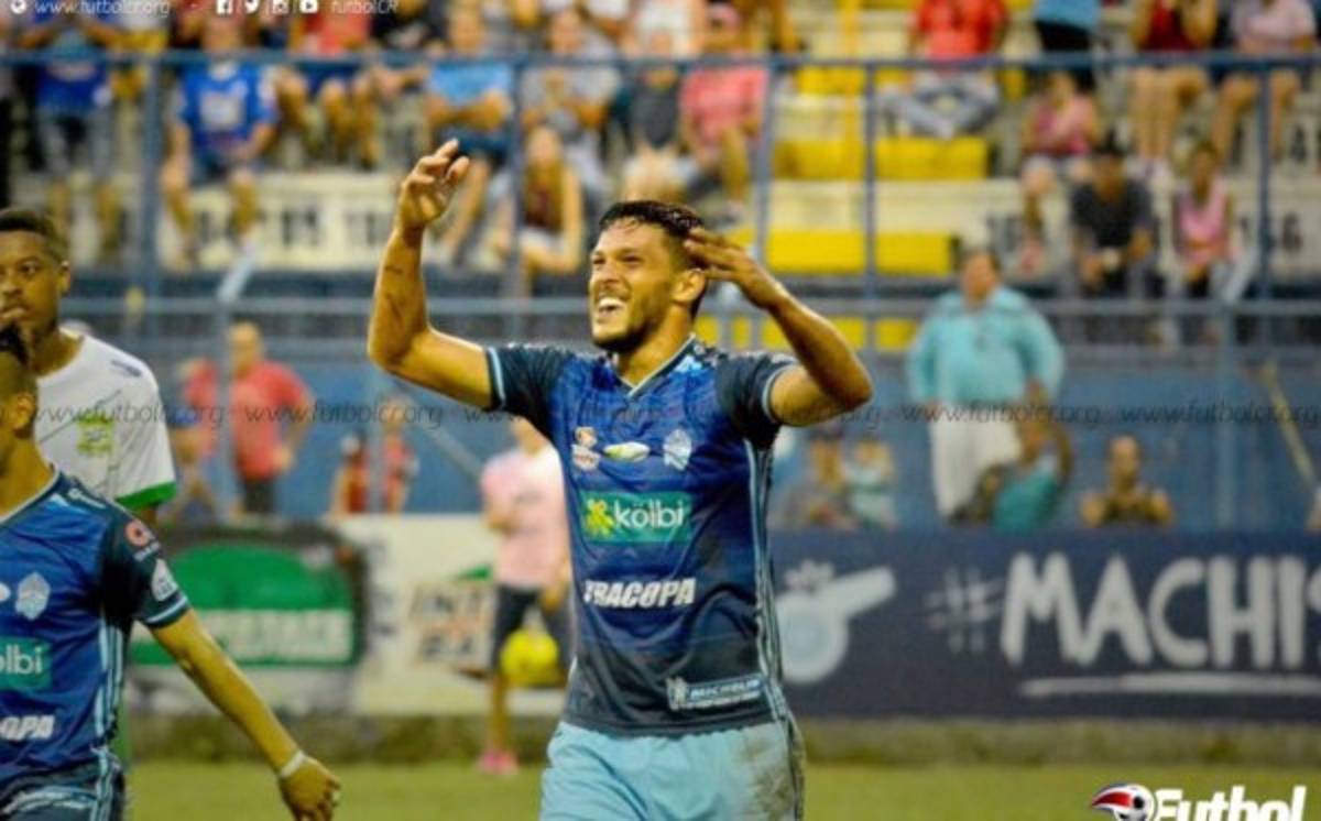 Rumores y Fichajes: Futbolistas centroamericanos comienzan a ser noticia en el mercado