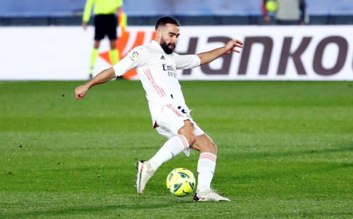 Revolución inédita en Real Madrid: Pesos pesados de baja y los 11 intocables por Florentino Pérez