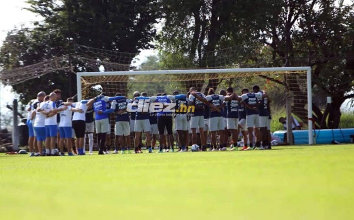 ¡Busitos y escondieron el 11! Las fotos del último entreno de Honduras antes de enfrentar a México