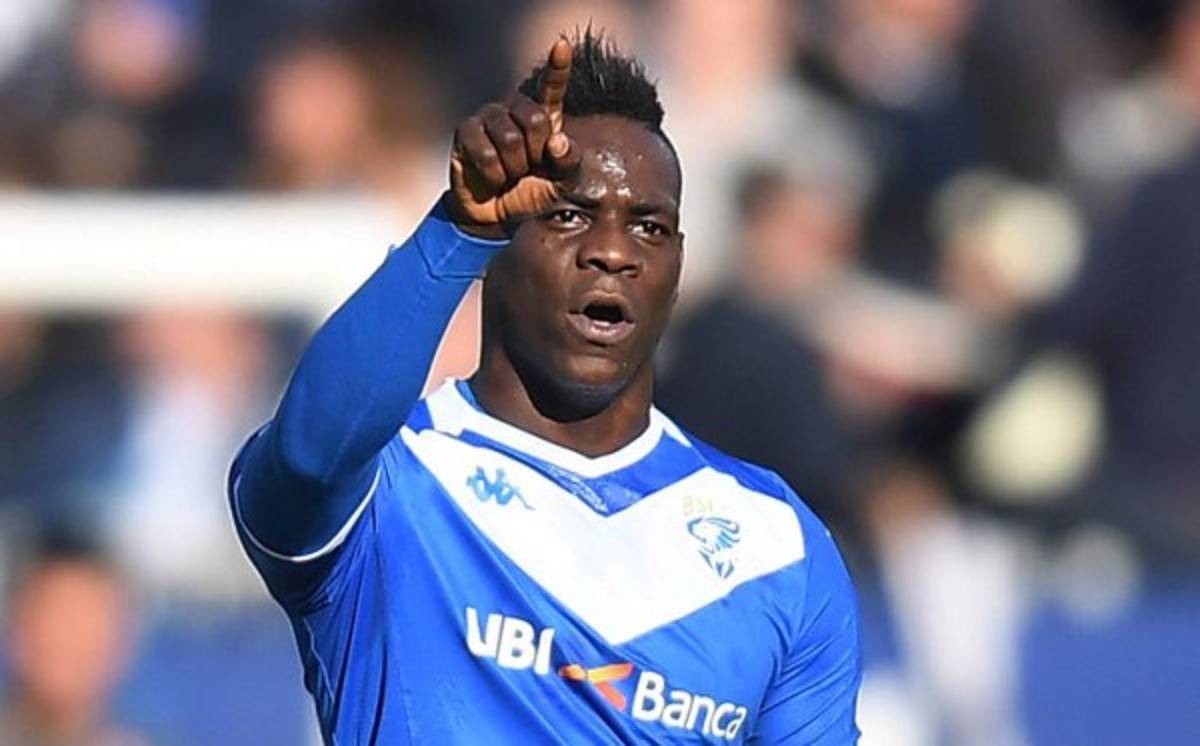 Mercado de fichajes: Locura por Mbappé, dos bajas oficiales en el Barcelona y Balotelli con otra sorpresa