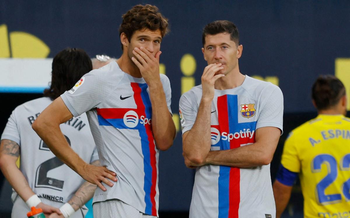 ¡Con línea de tres! La poderosa alineación Xavi: Así será el 11 de Barcelona para ganar al Inter la primera gran “final” en Champions