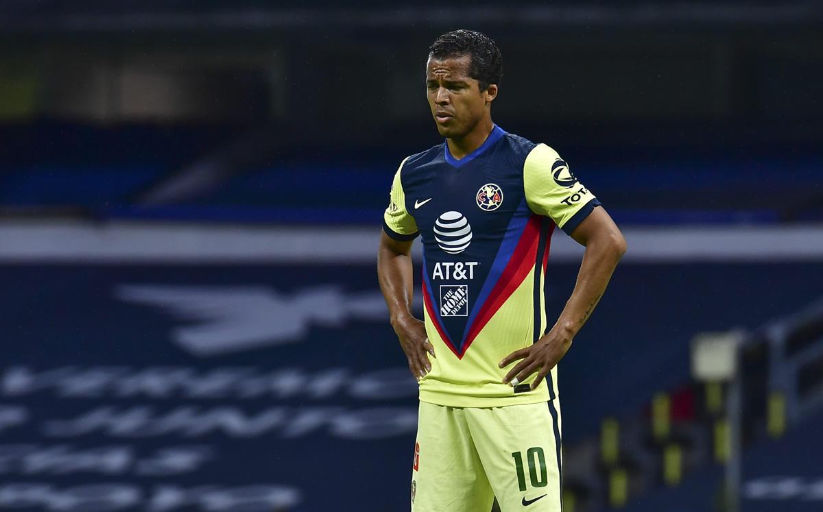 La triste realidad del mexicano Giovani Dos Santos: Un año sin equipo y ahora se dedica a la compra y venta de autos