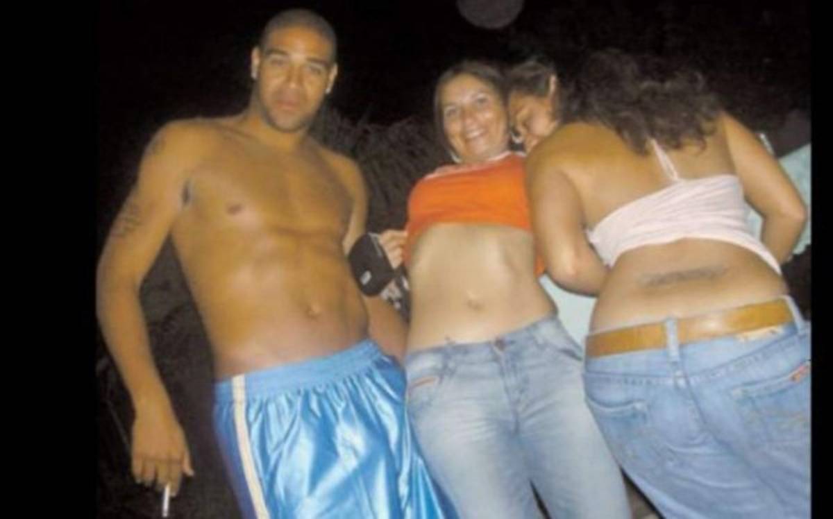 Dos del FC Barcelona y de la Juventus: Grandes futbolistas que fueron cazados fumando