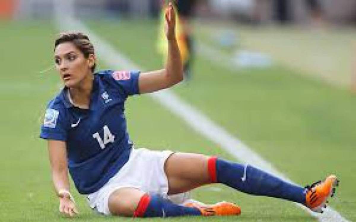¡Belleza francesa! Louisa Nécib la guapa ex futbolista gala que enamora a cualquiera