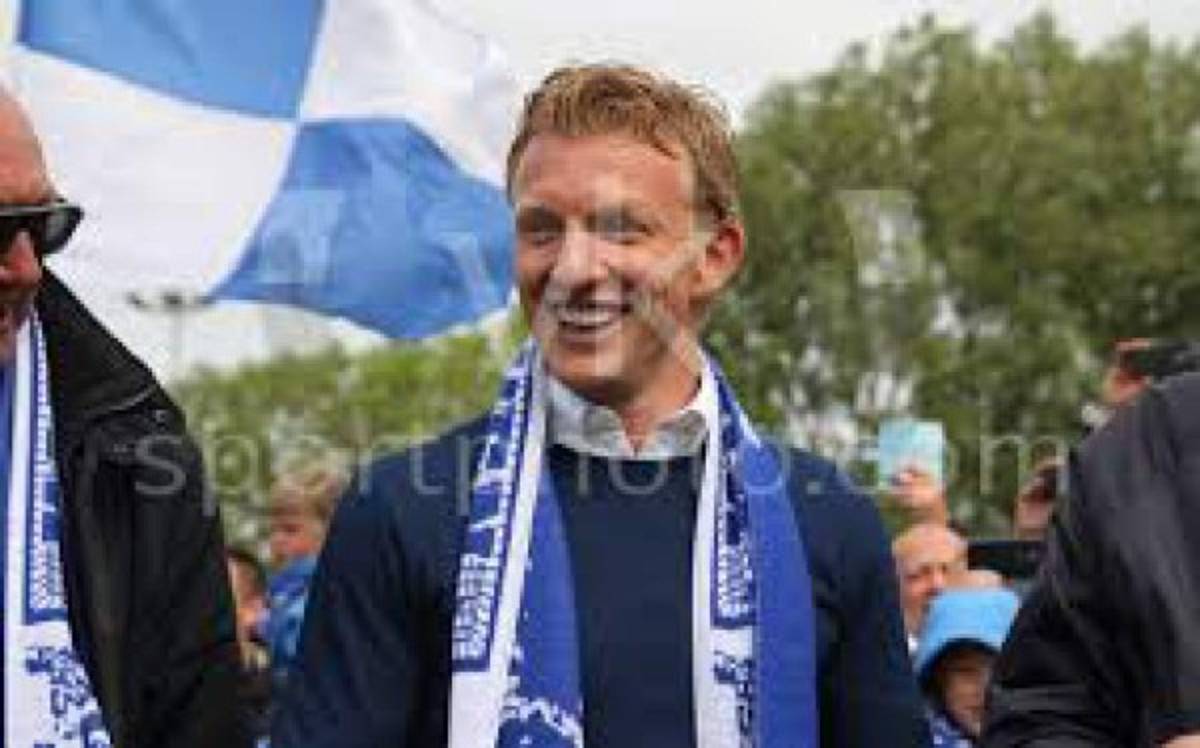 Grandes futbolistas que desempolvaron los tacos y salieron del retiro