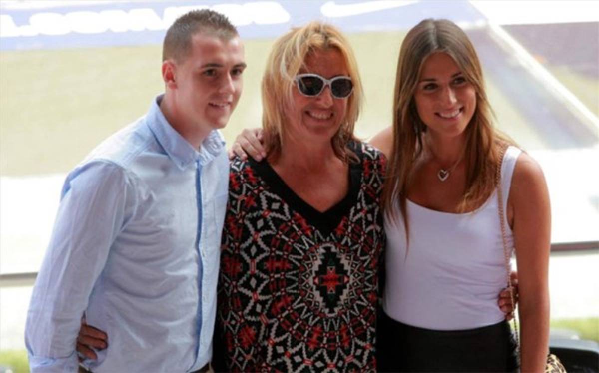 Fotos: La novia de Alcácer, la sensación en la presentación de su novio