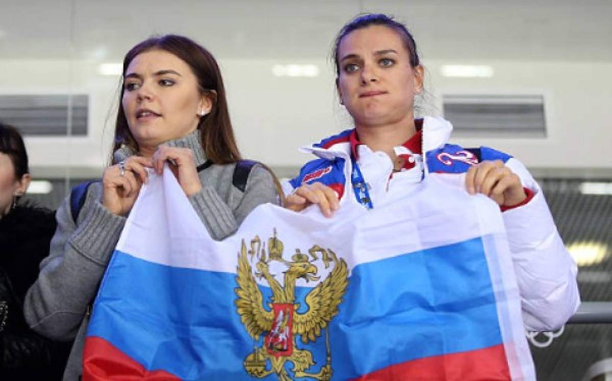 Alina Kabáyeva, una bella ex gimnasta es la 'novia secreta' de Vladimir Putin