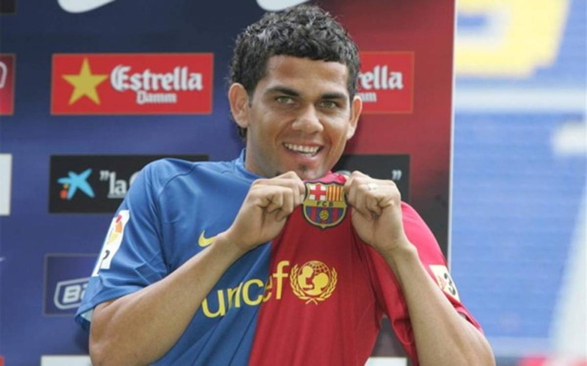 Los 11 futbolistas que prefirieron jugar en Barcelona en lugar del Real Madrid