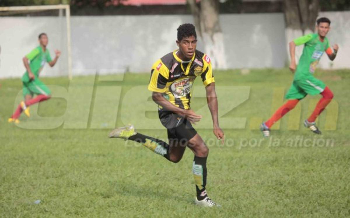 EN FOTOS: Así entrena el hijo de Carlos Pavón en Olimpia