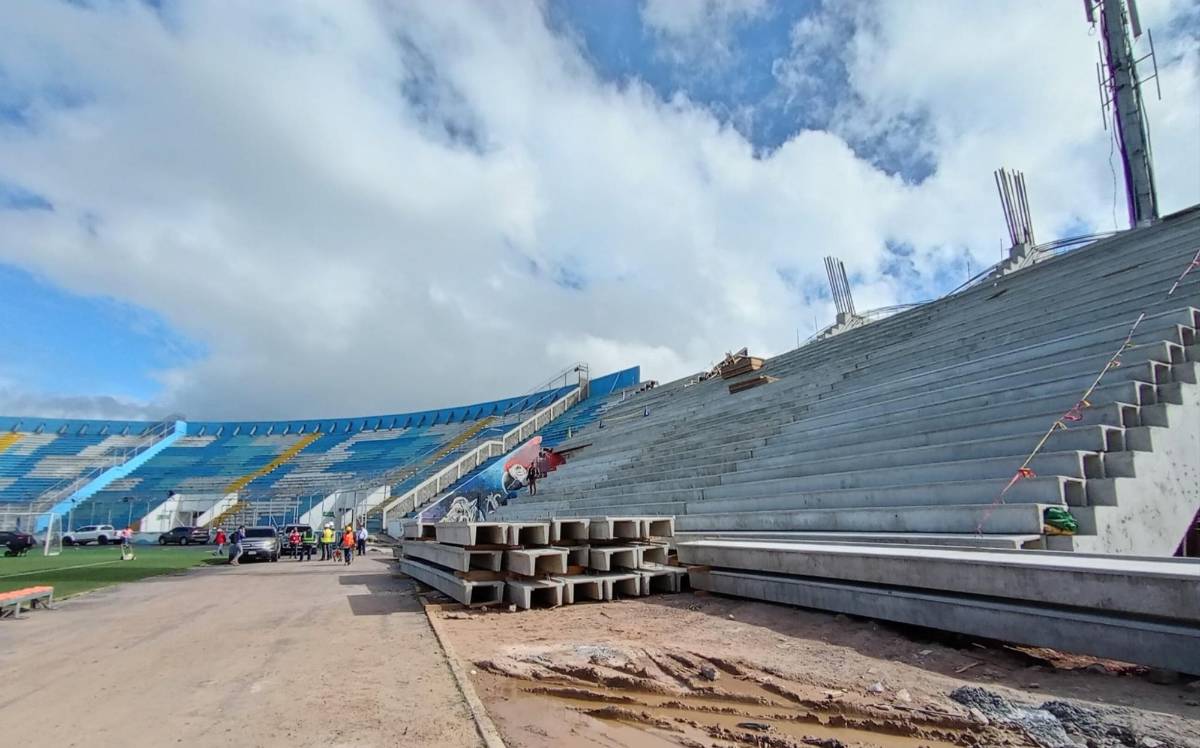 Especialista europeo realizó supervisión para la instalación de butacas en el estadio Nacional Chelato Uclés