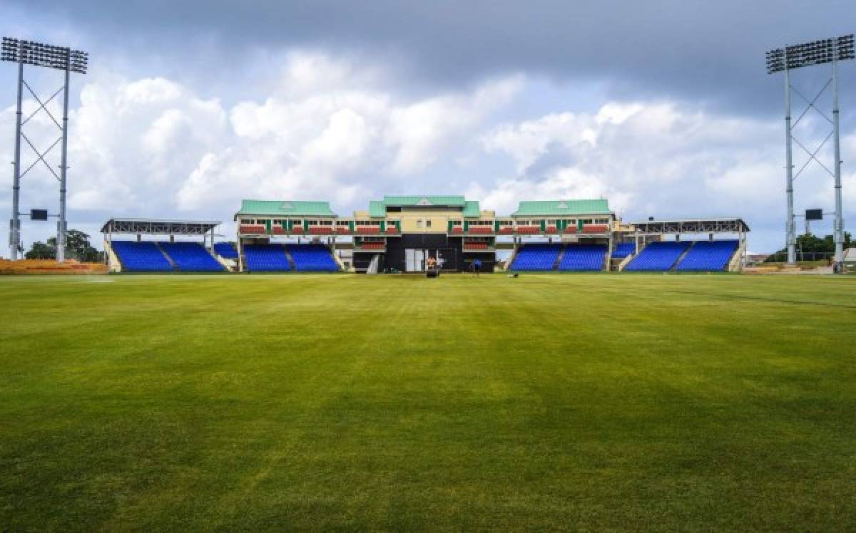 ¿Mejores que en Honduras? Los humildes, pero bonitos estadios en el Caribe