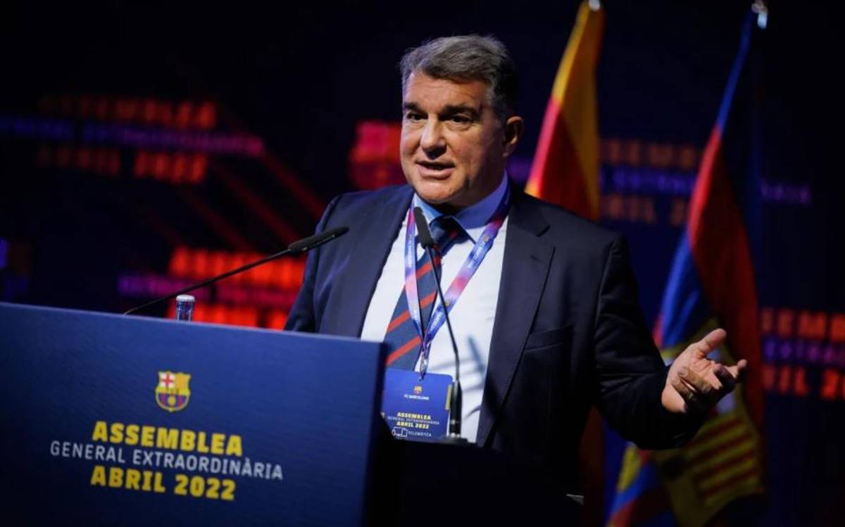 El Barcelona desvela cómo lucirá el nuevo Camp Nou tras el acuerdo con Spotify; y presenta también su camiseta