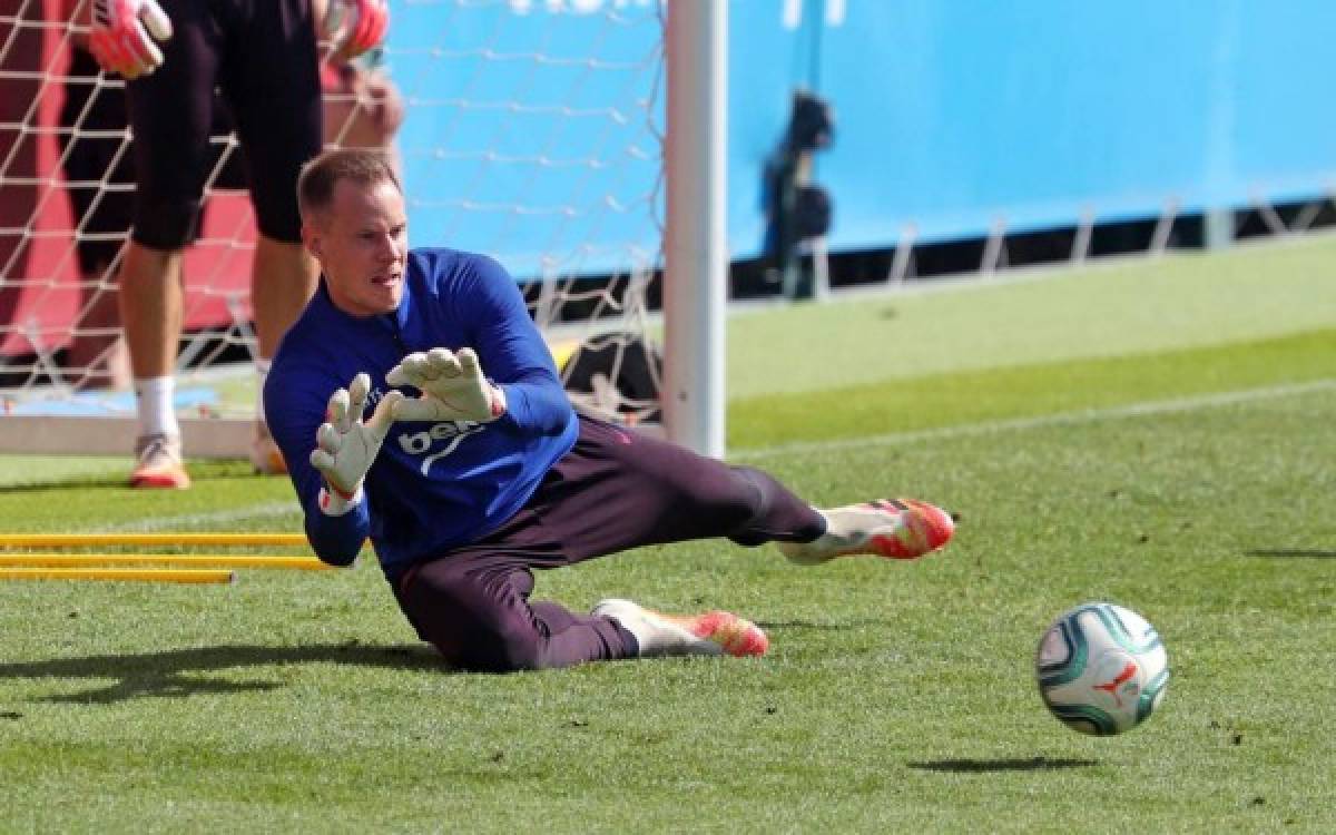 Messi se entrena en el Camp Nou, Suárez puede volver a jugar