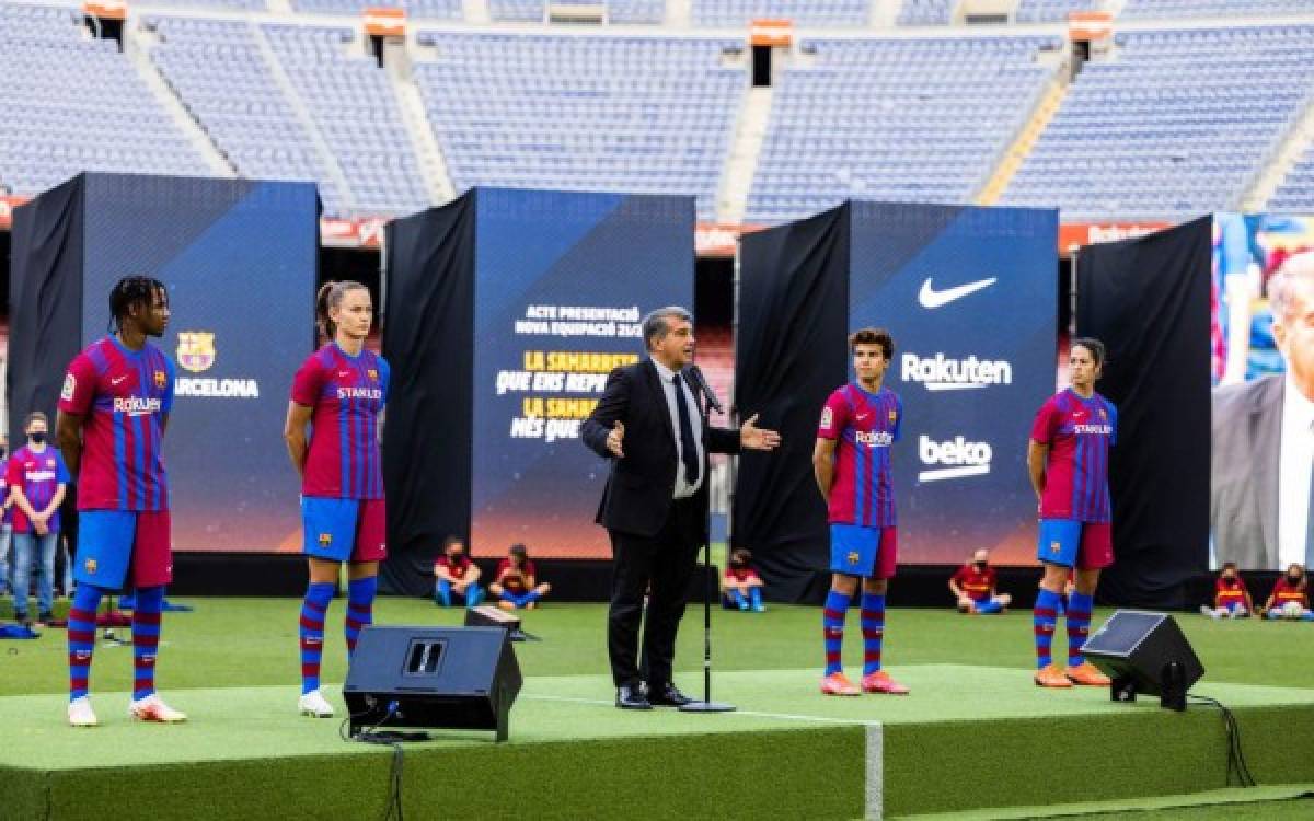 ¿Y Messi? Barcelona ya vende su nueva camiseta en la tienda oficial sin la imagen del argentino