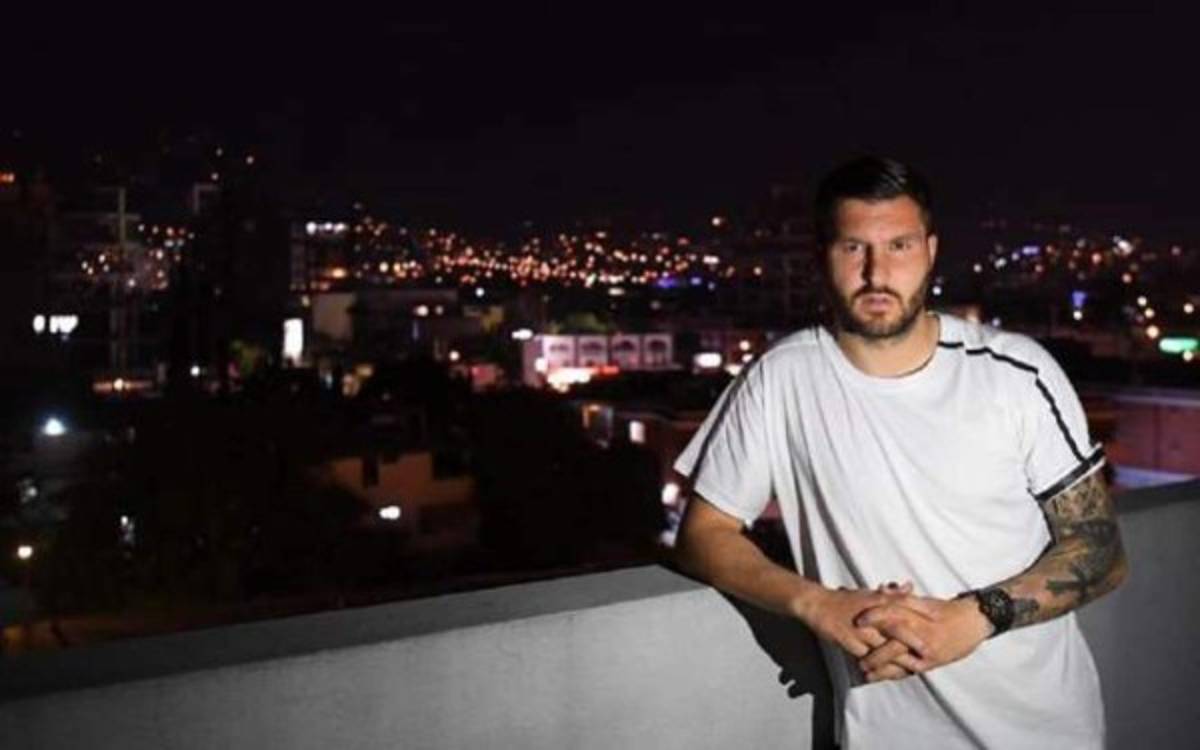 Con todas las comodidades: Las lujosas casas donde los futbolistas pasan la cuarentena  