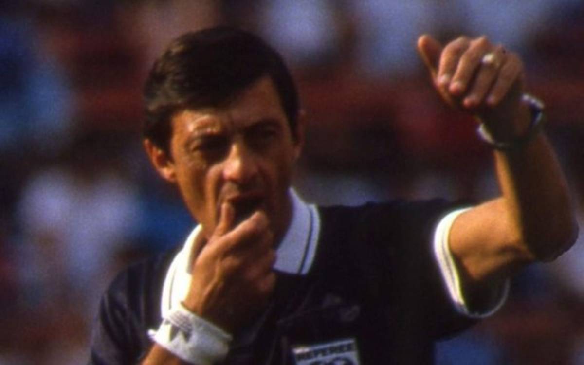 Exárbitro argentino revela cómo Pablo Escobar lo amenazó antes de un partido; Popeye hizo el trabajo