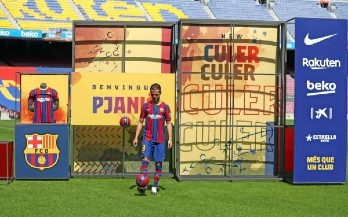 Así fue la presentación de lujo de Pjanic con el Barcelona; le regalaron un auto de lujo