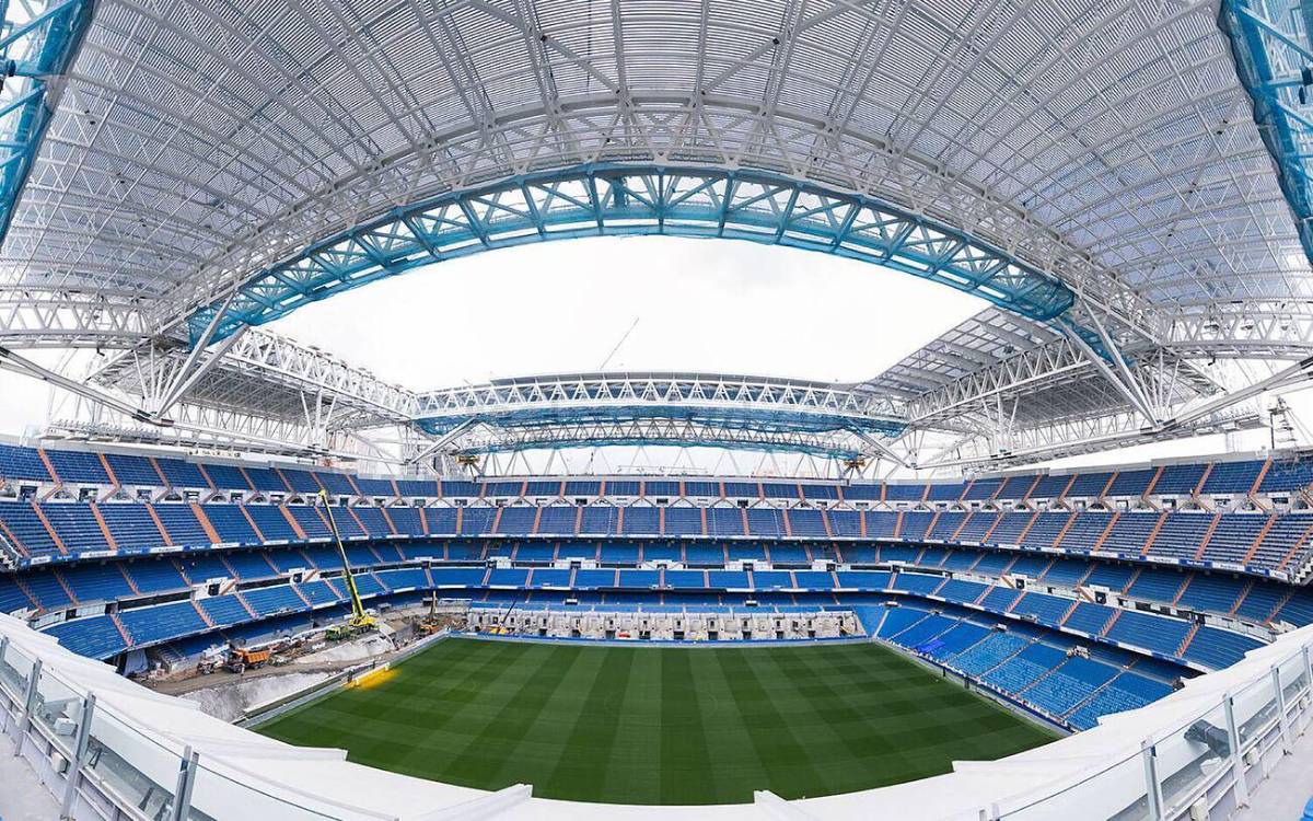 Las nuevas imágenes de las obras del Bernabéu y el impactante invernadero subterráneo para guardar el césped