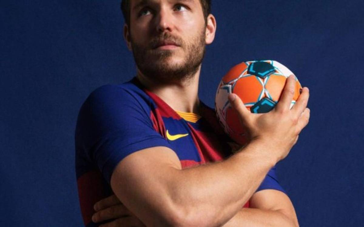 ¡A cuadros! El FC Barcelona lanza la nueva camiseta para la temporada 2019-20