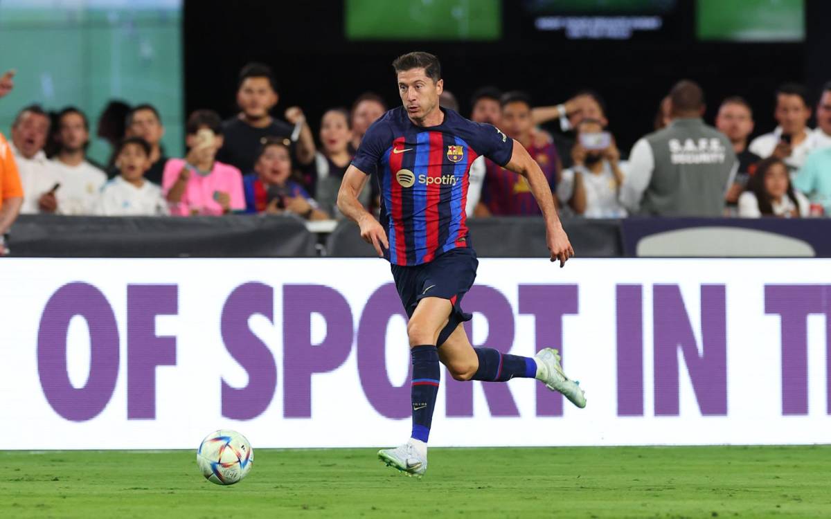 Raphinha le quema el arco al Real Madrid, los agarrones y así fue el debut de Lewandowski con el Barça; Amado Guevara en el Clásico